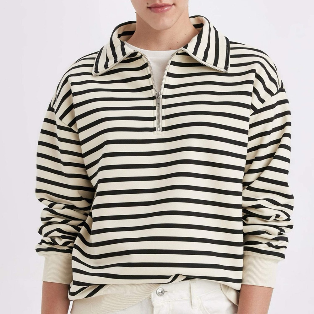 DeFacto stripped sweatshirt size S